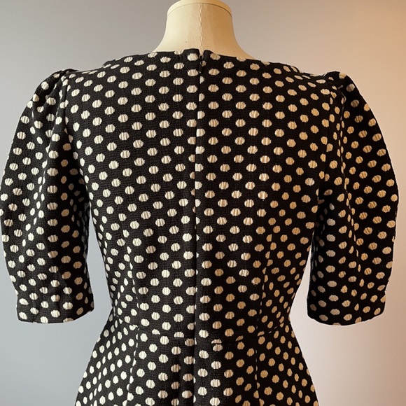 POLKA DOT PLEATED PUFF SLEEVE SHEATH DRESS - Picture 5 of 7